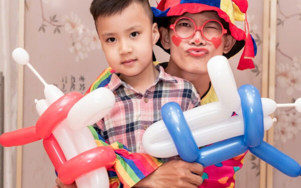 Tết vui nhộn cùng chú hề tại DONNA (Nguồn: DONNA)